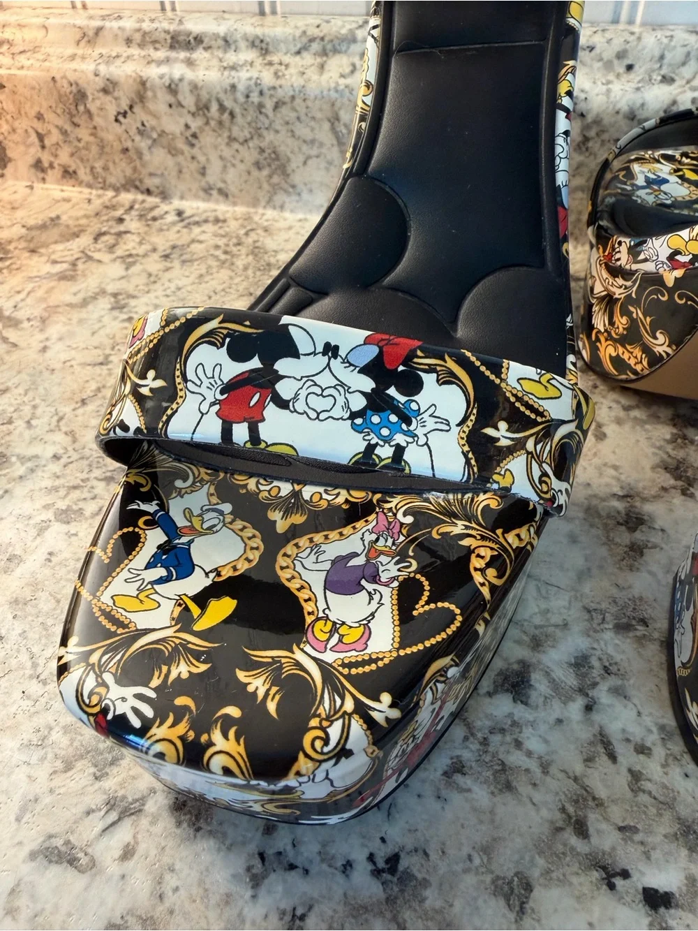 Aldo Disney Minnie & Mickey Mouse Black Platform Heel Sandals 85th RARE Like New